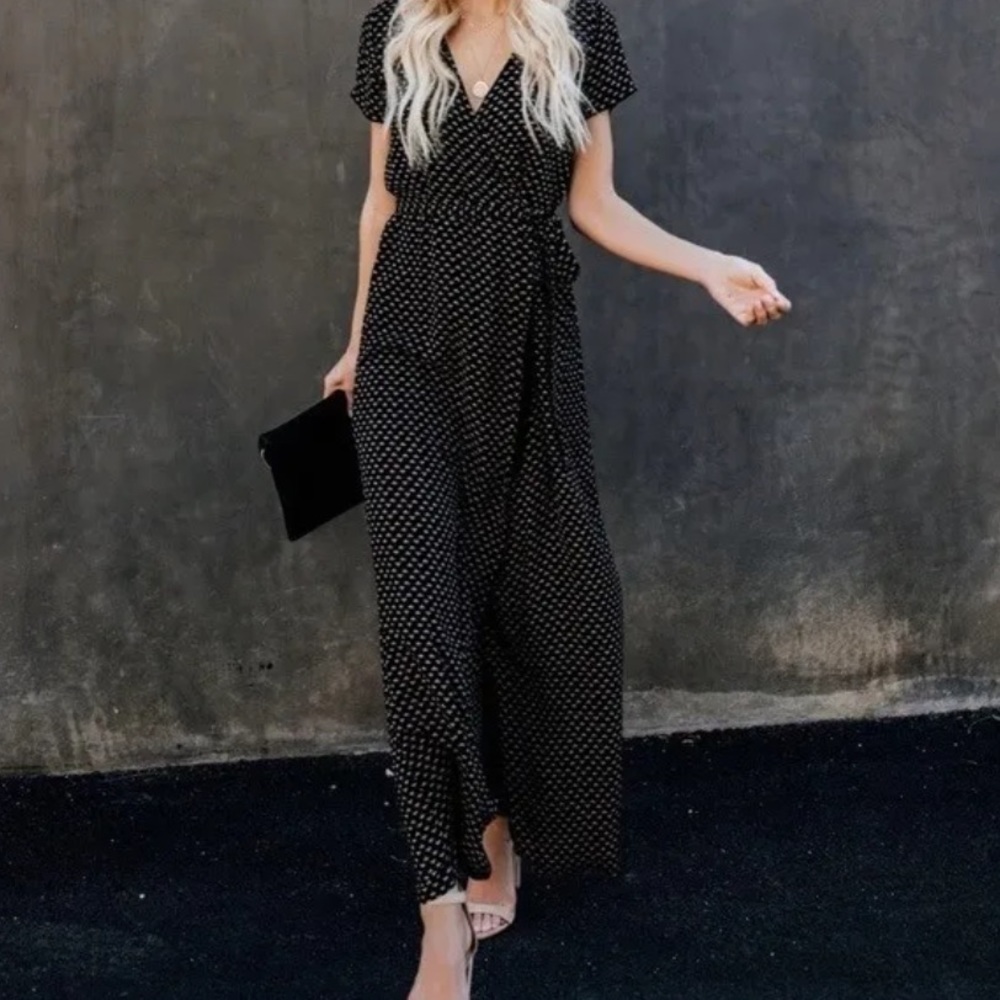 EUC Olivaceous Casual VALLEY OF THE MOON Wrap Maxi Dress Black
Women, Size XS